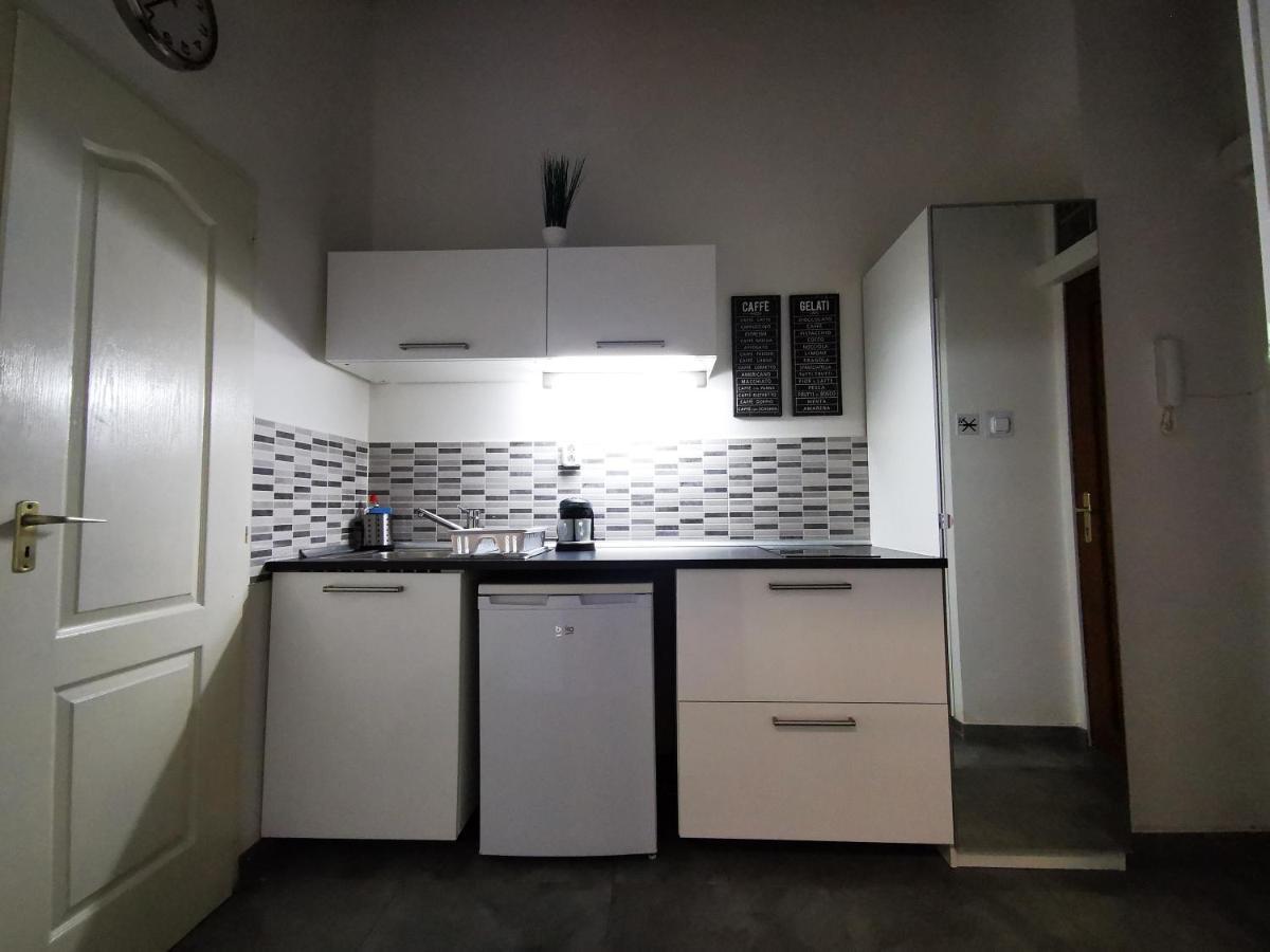Kst Apartman Leilighet Budapest Eksteriør bilde